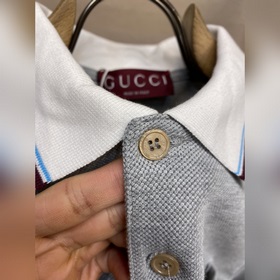 Gucci, ограниченная серия короткорукавных поло с изображением зме