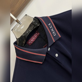 Gucci 25S весенняя новинка. Футболка с воротником Gucci с коротки