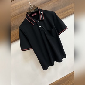 Gucci 25S весенняя новинка. Футболка с воротником Gucci с коротки