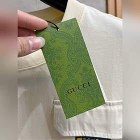 Gucci – идеальный вариант для ношения отдельно или под другой оде