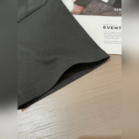 Gucci, короткий рукав с вышитым логотипом Gucci на груди Ткань： 3