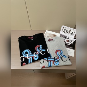 Gucci Коллекция Нового года с изображением змеи на коротком рукав