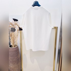 Размер： S/M/L/XL. Цвета： черный, белый, зеленый. Модель для мужчи