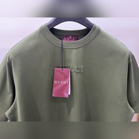 Размер： S/M/L/XL. Цвета： черный, белый, зеленый. Модель для мужчи