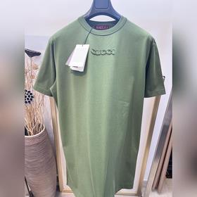 Размер： S/M/L/XL. Цвета： черный, белый, зеленый. Модель для мужчи