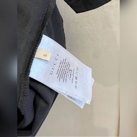 Gucci - идеальный вариант для ношения отдельно или в качестве осн