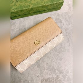 Новинка от Gucci! Изготовлено из импортной кожи ниток. Новая сери