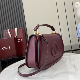 Новая модель Средняя сумка из серии Gucci Blondie Новая сумка из 