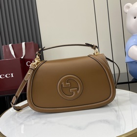 Новая модель Средняя сумка из серии Gucci Blondie Новая сумка из