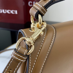 Новая модель Средняя сумка из серии Gucci Blondie Новая сумка из 