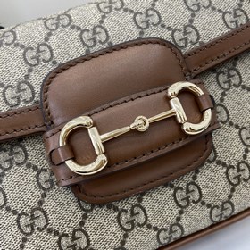Новинка Мини-сумка через плечо из серии Gucci Horsebit 1955 В рек