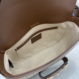 Новинка Мини-сумка через плечо из серии Gucci Horsebit 1955 В рек