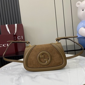 Новая модель Мини-сумка через плечо из серии Gucci Blondie Новая