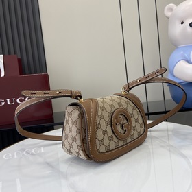 Новая модель Мини-сумка через плечо из серии Gucci Blondie Новая 