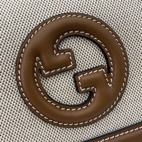 Новая модель Мини-сумка через плечо из серии Gucci Blondie Новая 