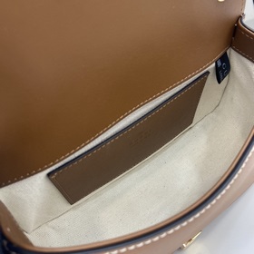 Новая модель Мини-сумка через плечо из серии Gucci Blondie Новая 