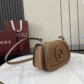 Новая модель Мини-сумка через плечо из серии Gucci Blondie Новая 