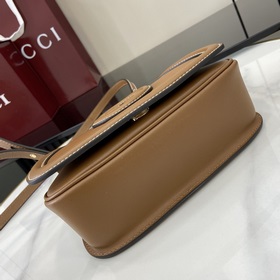 Новая модель Мини-сумка через плечо из серии Gucci Blondie Новая 