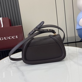 Новая модель Мини-сумка через плечо из серии Gucci Blondie Новая 