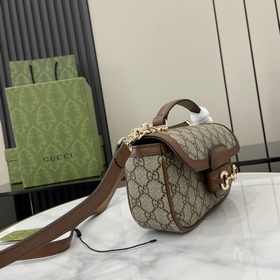 Новинка Сумка Gucci Horsebit 1955 В рекламной кампании к Дню свят