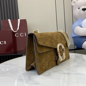 Креативный директор Gucci Сабато де Сарно обновил классическую ли