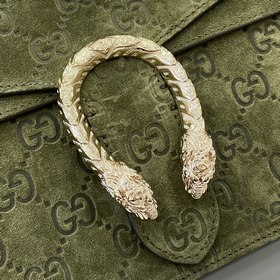 Новинка Креативный директор Gucci Сабато де Сарно обновил классич