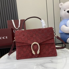 Новинка Креативный директор Gucci Сабато де Сарно обновил классич