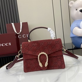 Новая модель Креативный директор Gucci Сабато де Сарно обновил кл