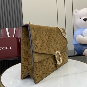 Новинка Креативный директор Gucci Сабато де Сарно обновил классич