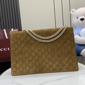 Новинка Креативный директор Gucci Сабато де Сарно обновил классич