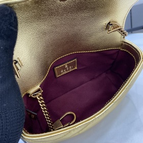 【Новинка】 От зеркальной кожи до сверкающих кристаллов, Gucci пред
