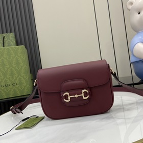 Новинка Мини-сумка через плечо из серии Gucci Horsebit 1955 В рек