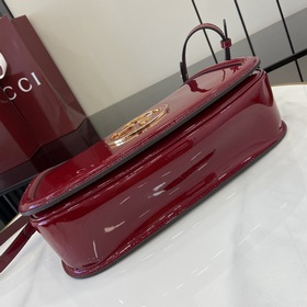 [Новинка] Новая сумка из серии Gucci Blondie украшена классически