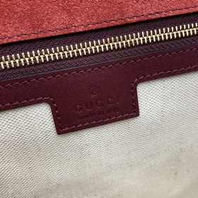 [Новинка] Новая сумка из серии Gucci Blondie украшена классически