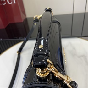 [Новинка] Новая сумка из серии Gucci Blondie украшена классически