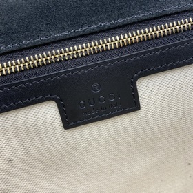 [Новинка] Новая сумка из серии Gucci Blondie украшена классически