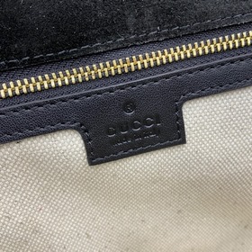 [Новинка] Новая сумка из серии Gucci Blondie украшена классически