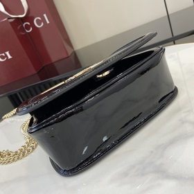 [Новинка] Новая сумка из серии Gucci Blondie украшена классически