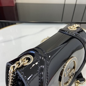 [Новинка] Новая сумка из серии Gucci Blondie украшена классически