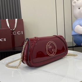[Новинка] Новая сумка из серии Gucci Blondie украшена классически