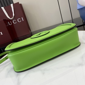 Новая модель Средняя сумка из серии Gucci Blondie Новая сумка из 