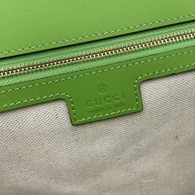Новая модель Средняя сумка из серии Gucci Blondie Новая сумка из 