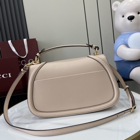 Новая модель Средняя сумка из серии Gucci Blondie Новая сумка из 