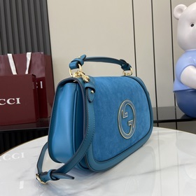 Новая модель Средняя сумка из серии Gucci Blondie Новая сумка из 