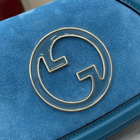 Новая модель Мини-сумка через плечо из серии Gucci Blondie Новая 