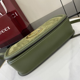 Новая модель Средняя сумка из серии Gucci Blondie Новая сумка из 