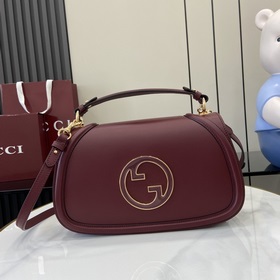 Новая модель Средняя сумка из серии Gucci Blondie Новая сумка из