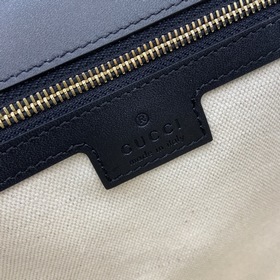 Новая модель Средняя сумка из серии Gucci Blondie Новая сумка из 