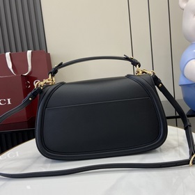 Новая модель Средняя сумка из серии Gucci Blondie Новая сумка из 