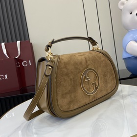 Новая модель Средняя сумка из серии Gucci Blondie Новая сумка из 